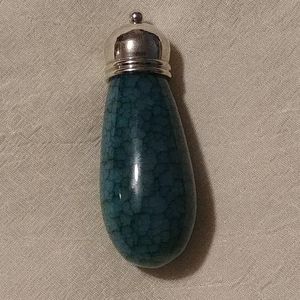 🌺2/$25 or 5/$50

Pendant with Silver tone top